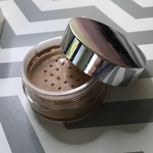 It cosmetics bye bye pores finishing powder